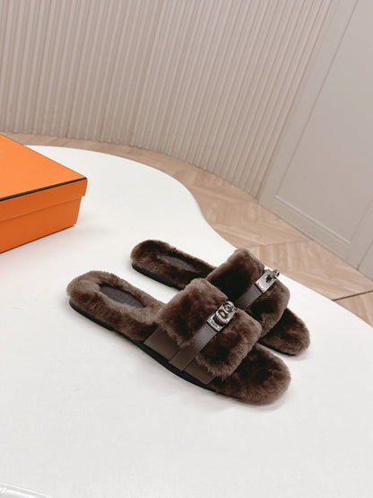 HM 25S ORAN SANDAL IN DARK BROWN SHEARLING WITH SILVER HARDWARE