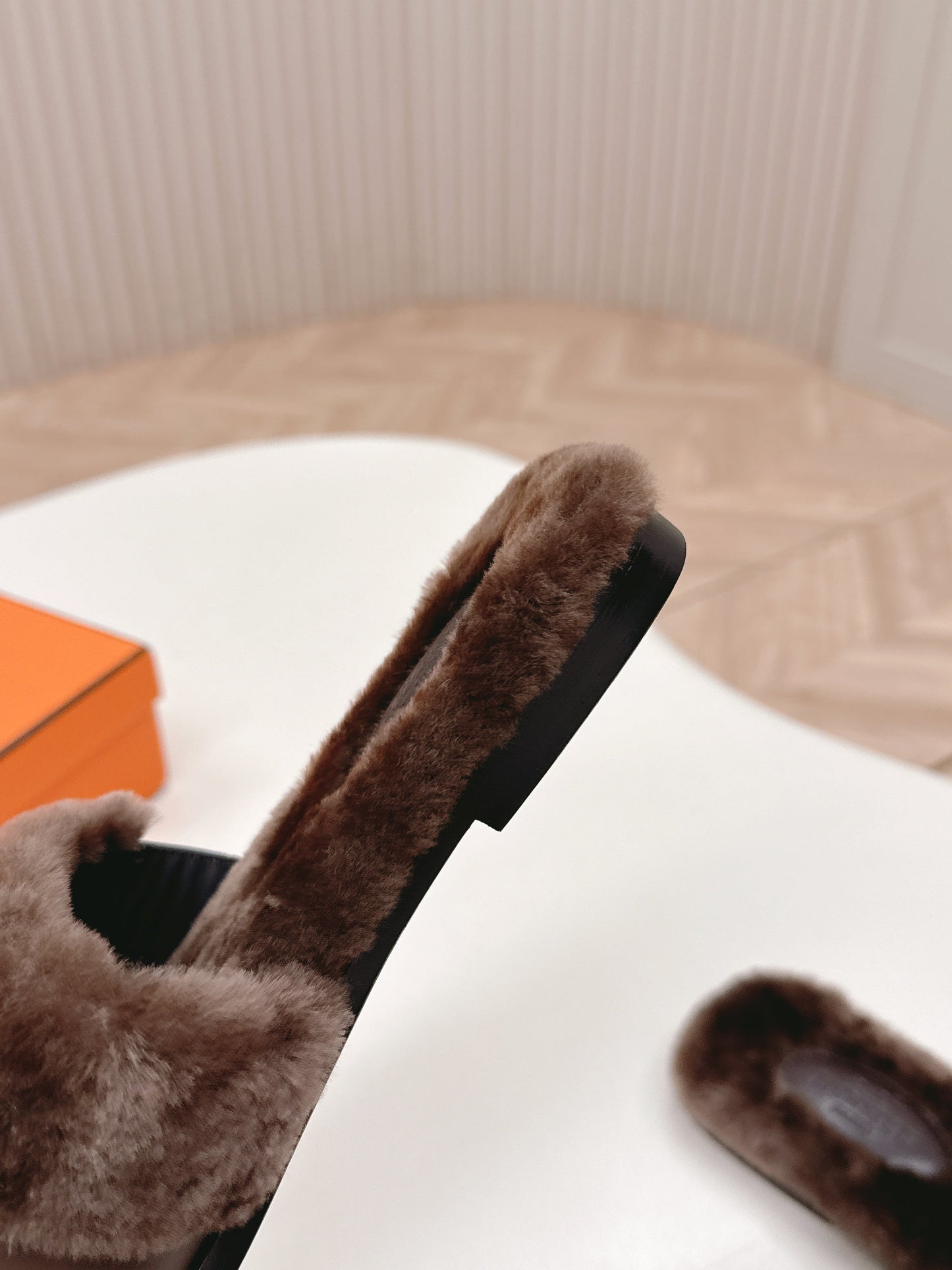 HM 25S ORAN SANDAL IN DARK BROWN SHEARLING WITH SILVER HARDWARE