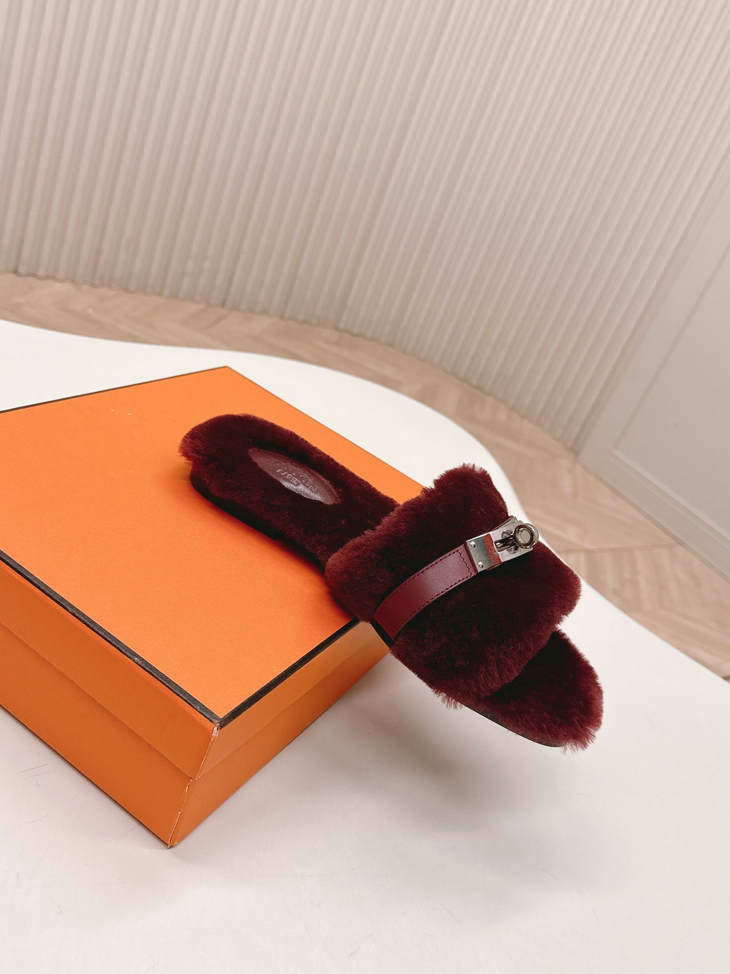 HM 25S ORAN SANDAL IN DARK RED SHEARLING WITH SILVER HARDWARE