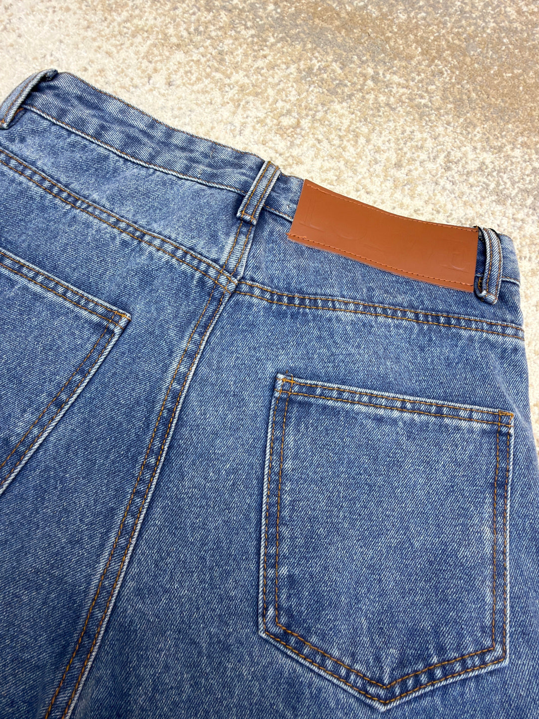 Loewe Style Jean Pants – Style 264