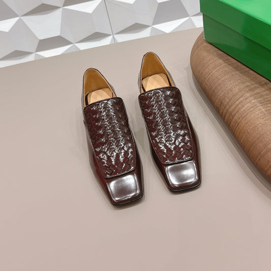 BOTTEGA VENETA 26S VENTURA LOAFERS 40 MM IN BROWN INTRECCIATO CALFSKIN