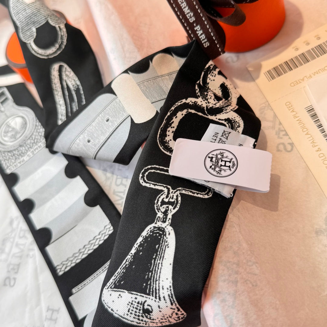 HERMES 25S SCARF 90 IN SILK 854980