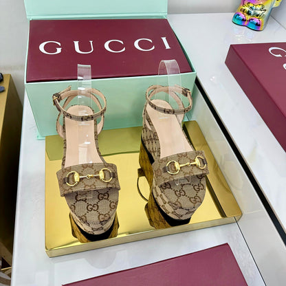 GG WEDGE HEELS IN DARK BEIGE FABRIC AND CALFSKIN WITH GOLD HARDWARE STYLE 3