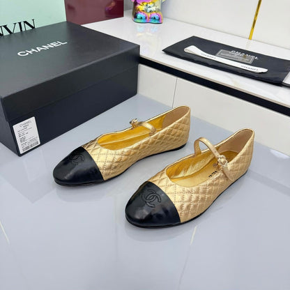 CC MARY JANE FLAT 25S IN GOLD LAMBSKIN EMBOSSED LOGO
