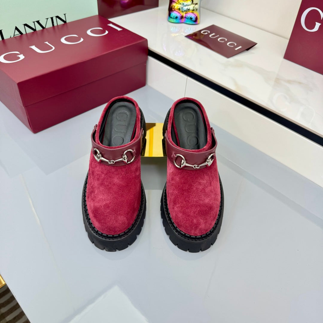 GG PLATFORM MULES 25S IN RED SUEDE