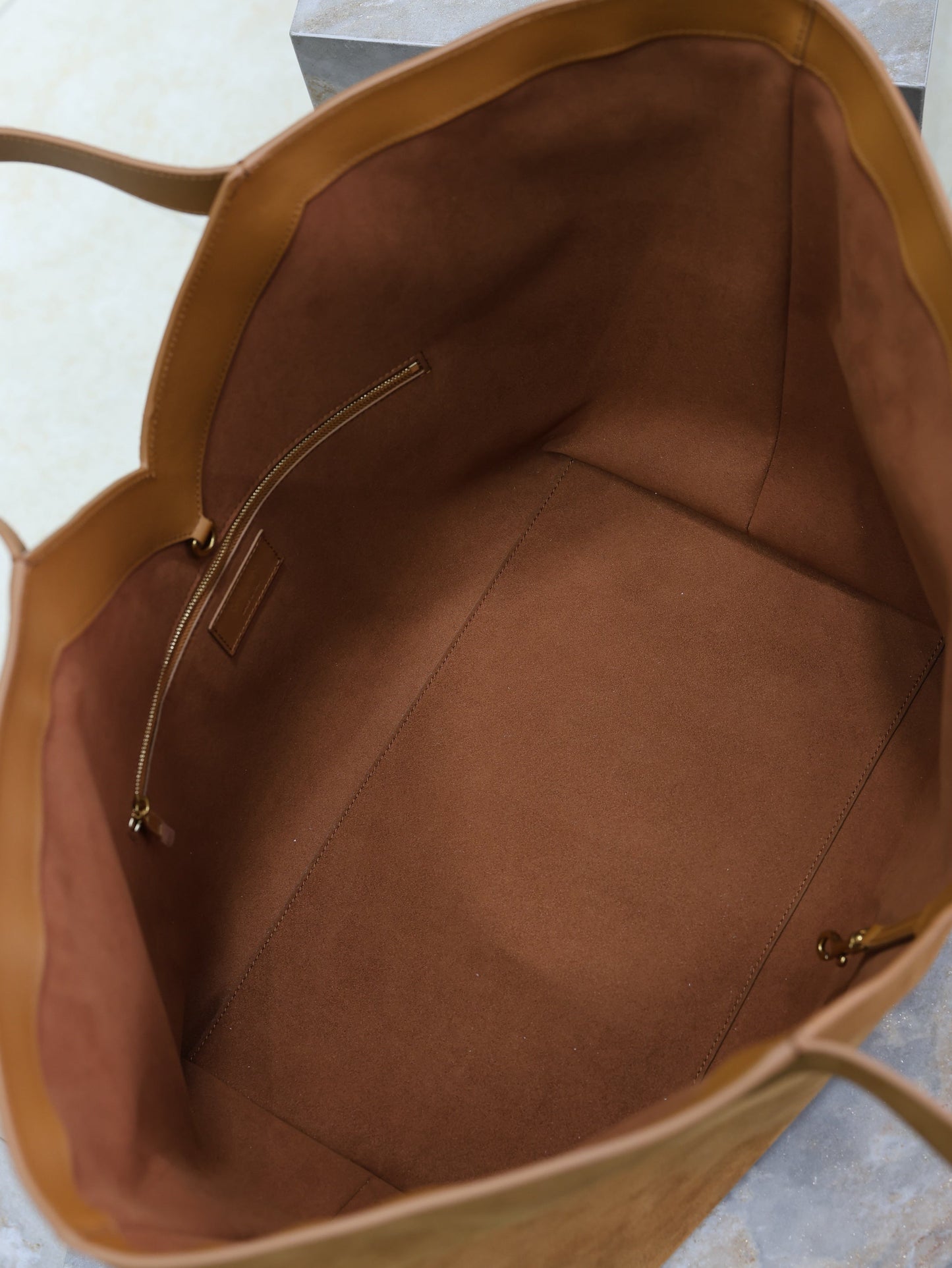 YSL 25S Y MAXI TOTE 50 IN CARAMEL SUEDE GOLD HARDWRE