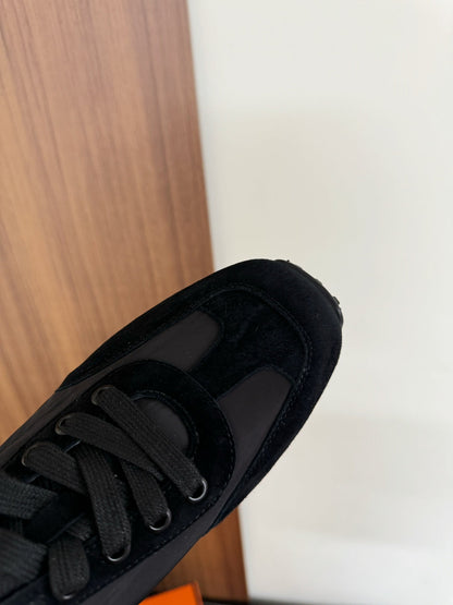 SKATEBOARD SHOES BLACK SUEDE