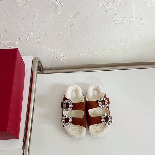 SLIDY VIV' FUR STRASS BUCKLE MULES IN BROWN SUEDE AND CREAM SHEARLING INSOLE