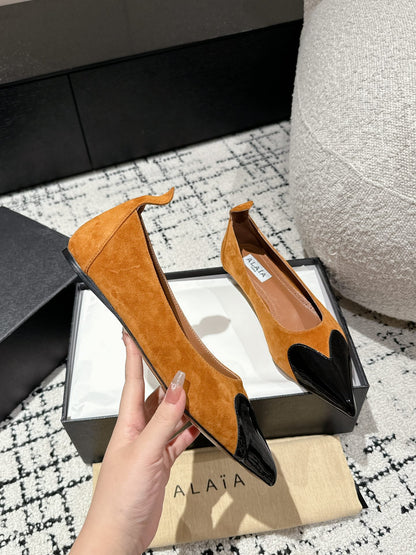 ALAIA PUMP 1 CM IN COPPER BROWN SUEDE MIX BLACK CALFSKIN