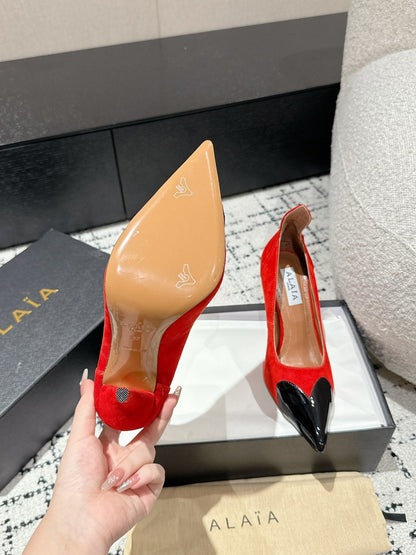 ALAIA HIGH PUMPS 10CM IN CHERRY RED SUEDE MIX BLACK CALFSKIN