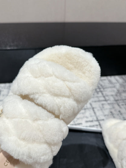 DAD SANDAL MULE IN WHITE SHEARLING