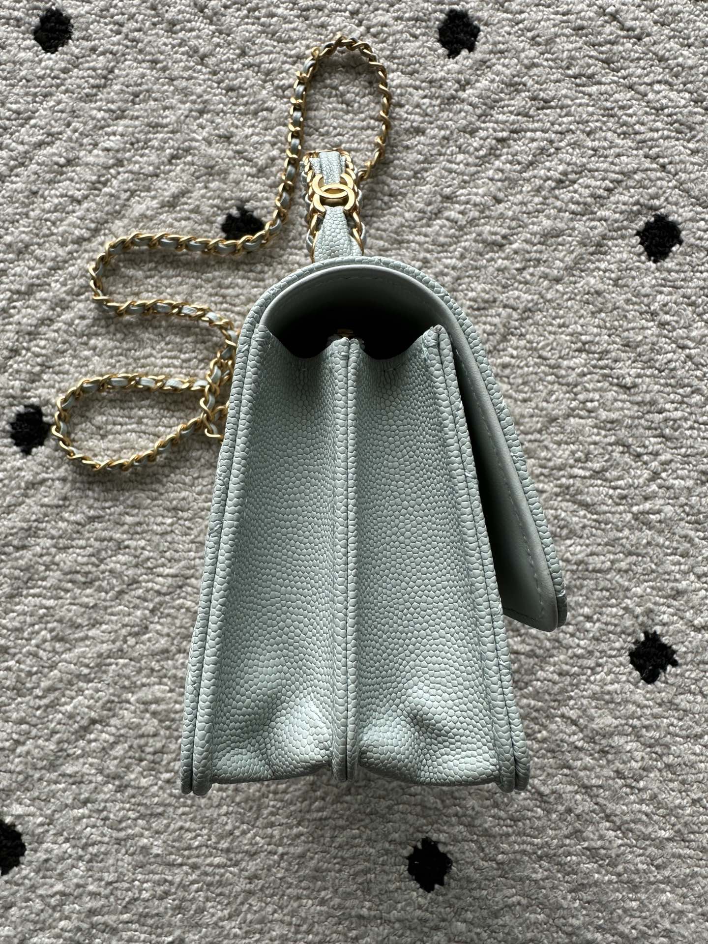 CHANEL 25S CLASSIC WALLET ON CHAIN 19 IN MINT GREEN PASTEL LAMBSKIN WITH GOLD HARDWARE