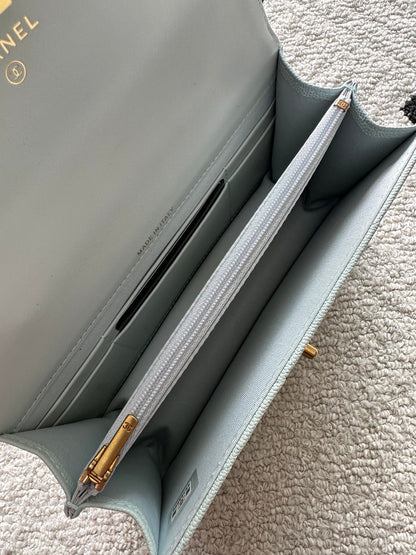 CHANEL 25S CLASSIC WALLET ON CHAIN 19 IN MINT GREEN PASTEL LAMBSKIN WITH GOLD HARDWARE