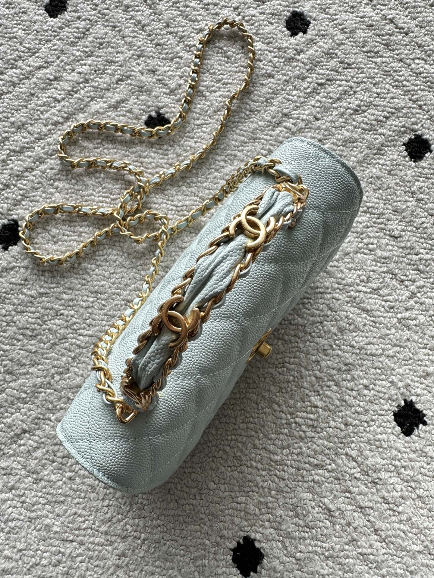 CHANEL 25S CLASSIC WALLET ON CHAIN 19 IN MINT GREEN PASTEL LAMBSKIN WITH GOLD HARDWARE