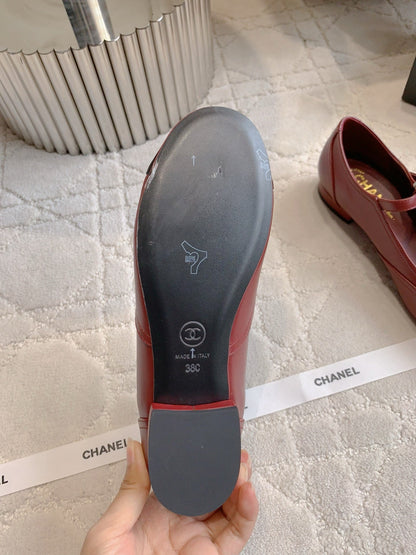 CHANEL 25S MARY JANE IN BLACK AND ROSEWOOD CALFSKIN GOLD HARDWARE