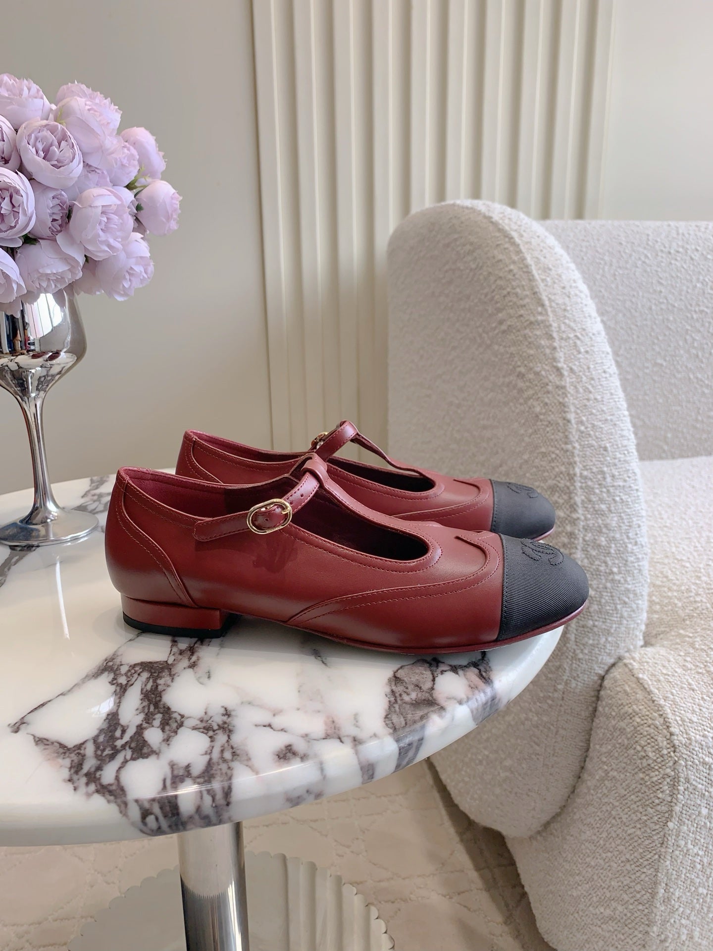 CHANEL 25S MARY JANE IN BLACK AND ROSEWOOD CALFSKIN GOLD HARDWARE