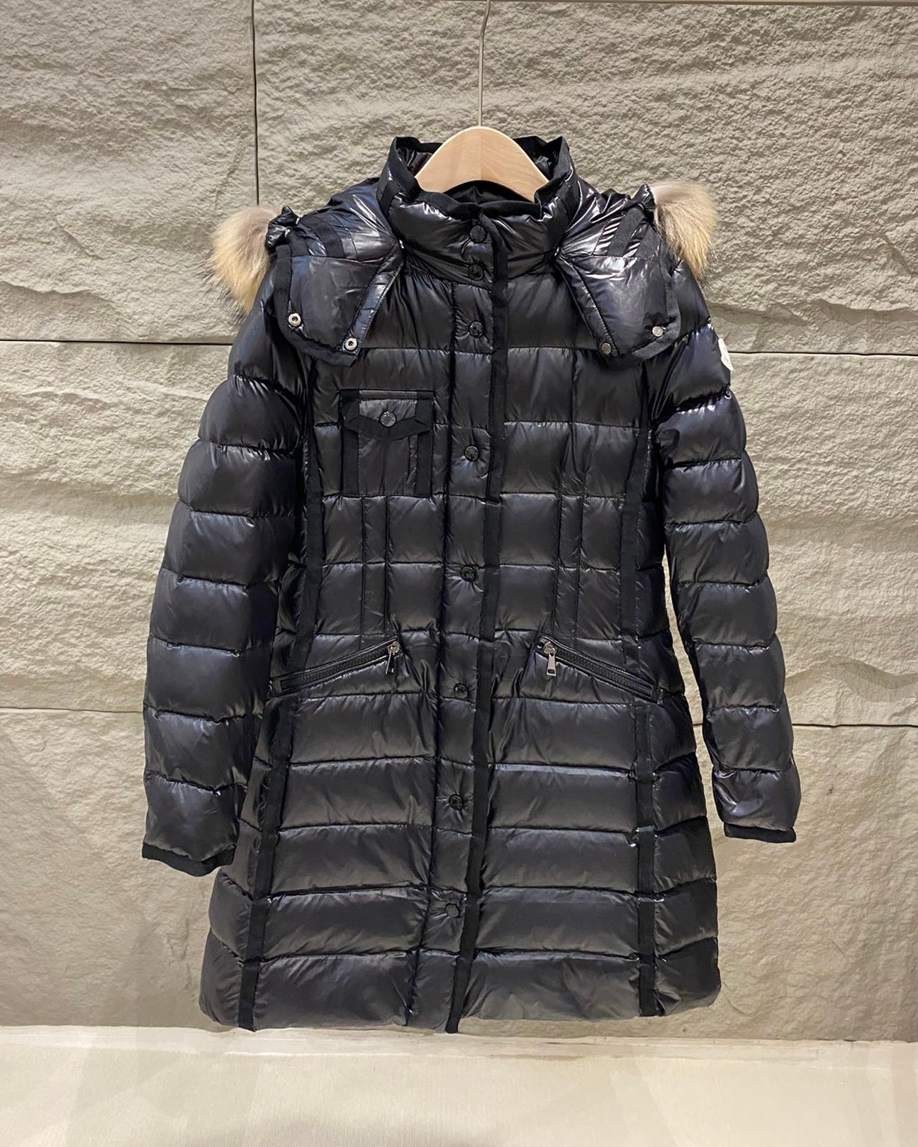 Women’s Luxury Moncler-Style Long Puffer Coat with Shearling Trim and Hood-Style265