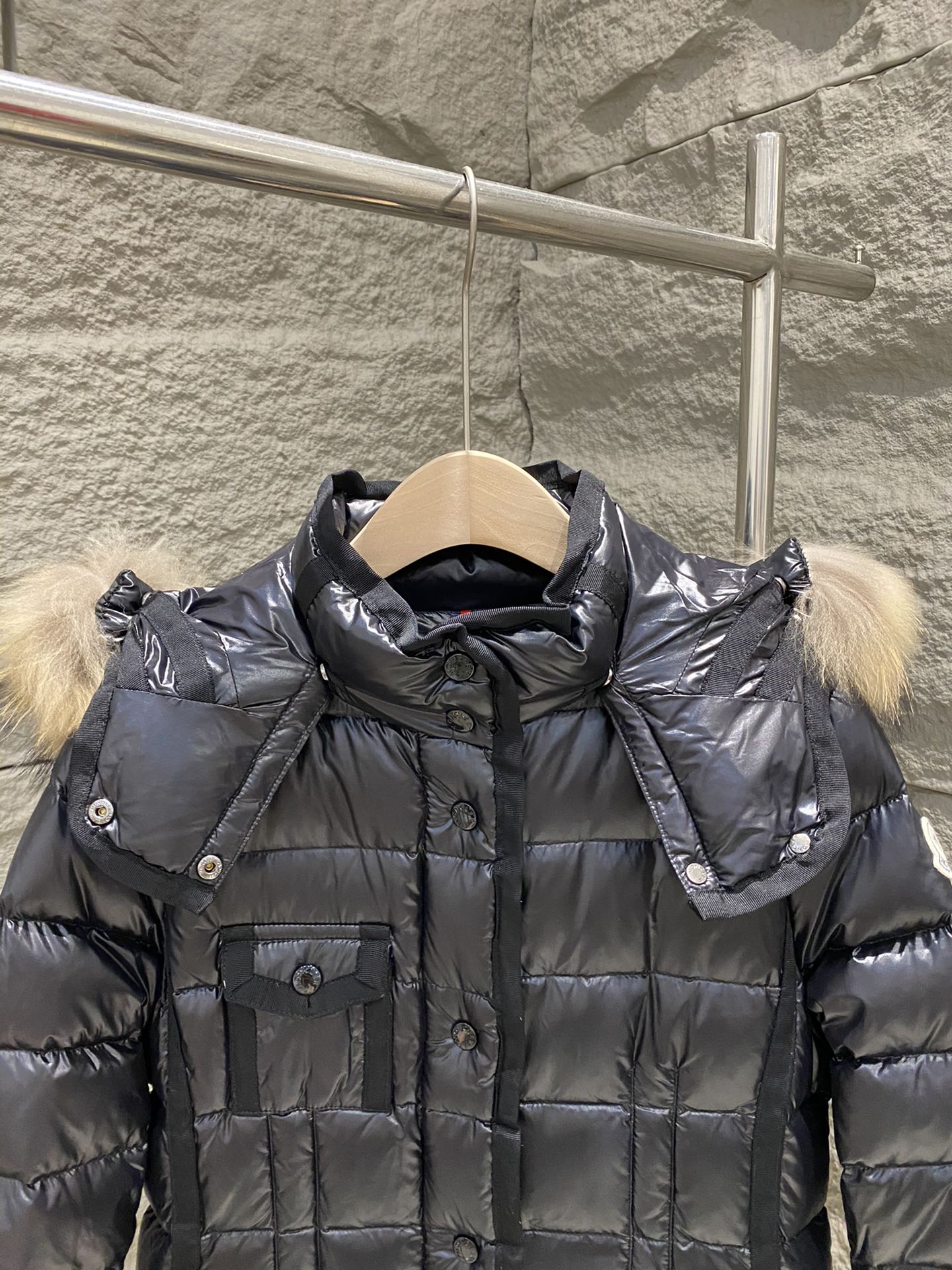 Women’s Luxury Moncler-Style Long Puffer Coat with Shearling Trim and Hood-Style265