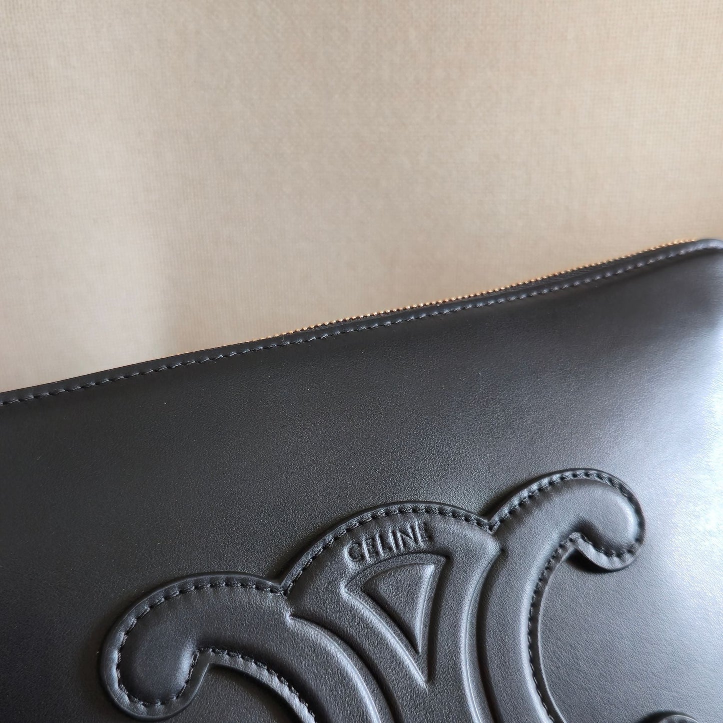 CELINE 25S HANDBAG 24MM IN BLACK GLOSSY CALFSKIN