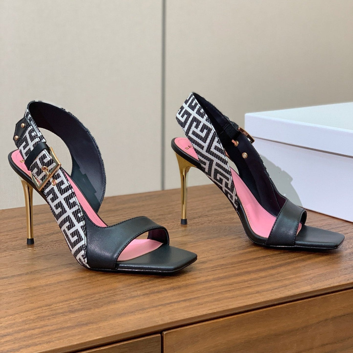 BALMAIN 25S JACQUARD KNIT SLINGBACK PUMPS 95MM IN BLACK AND PINK CALFSKIN