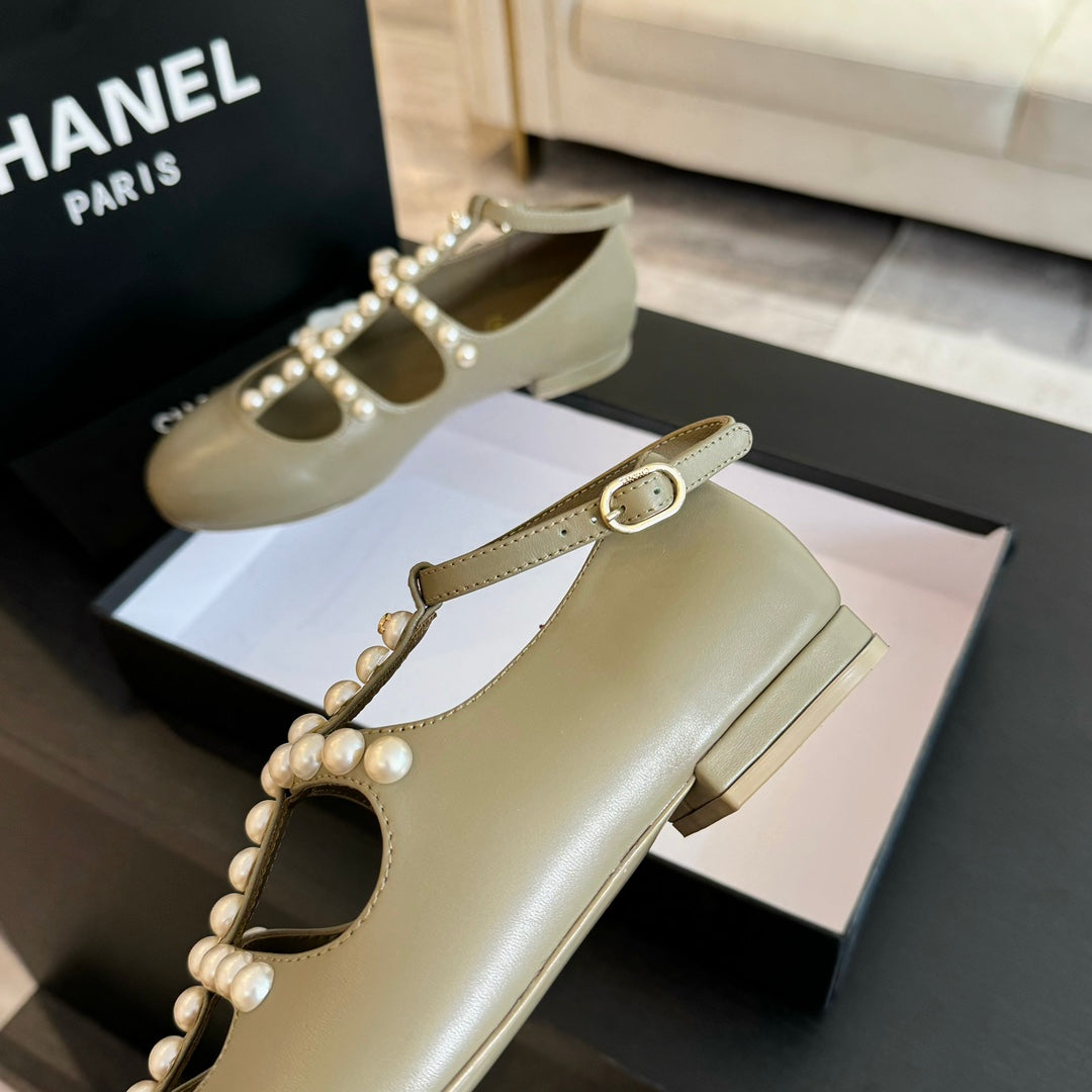 MARY JANES SHOES ECRU BEIGE GOATSKIN WITH FAUX PEARL