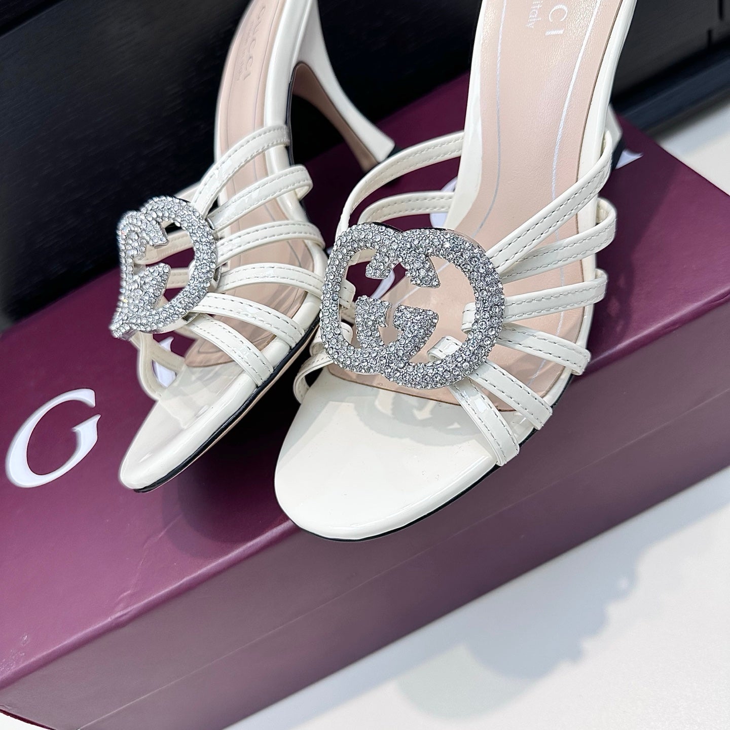 GUCCI 26S HEELED SANDALS 85 MM IN WHITE CALFSKIN WITH CRYSTAL