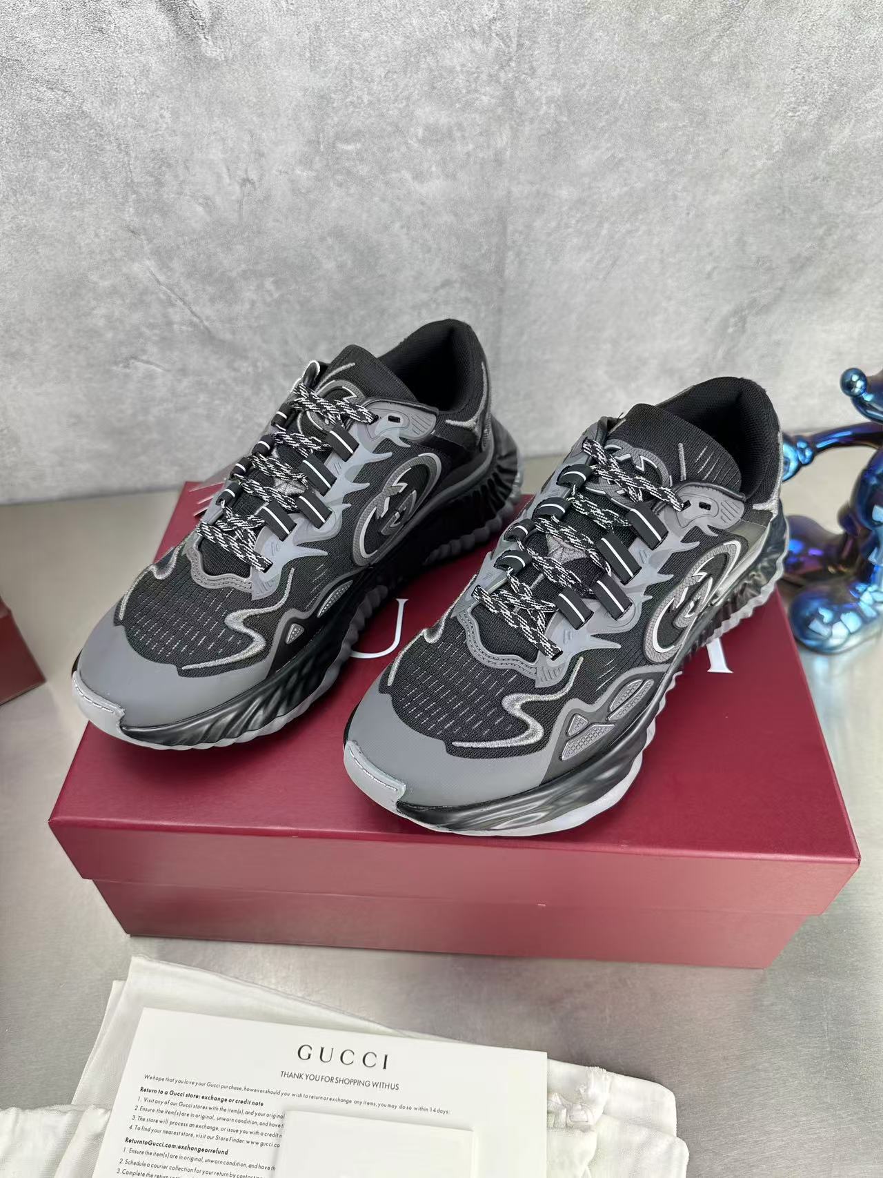 GG RIPPLE SNEAKER IN LIGHT GRAY MIX BLACK LAMBSKIN AND FABRIC