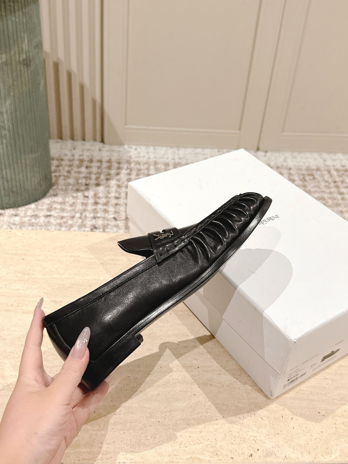 YSL 25S SAINT LAURENT LOAFERS IN BLACK CALFSKIN WITH SMALL LOGO