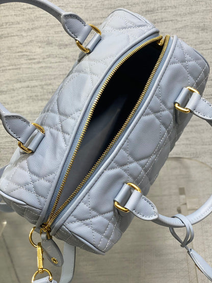 GROOVE 25 BAG IN LIGHT BLUE LAMBSKIN