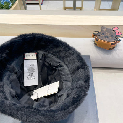 BUCKET HAT IN BLACK FLEECE 397930