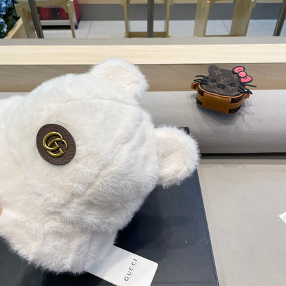 BUCKET HAT IN WHITE FLEECE 397932