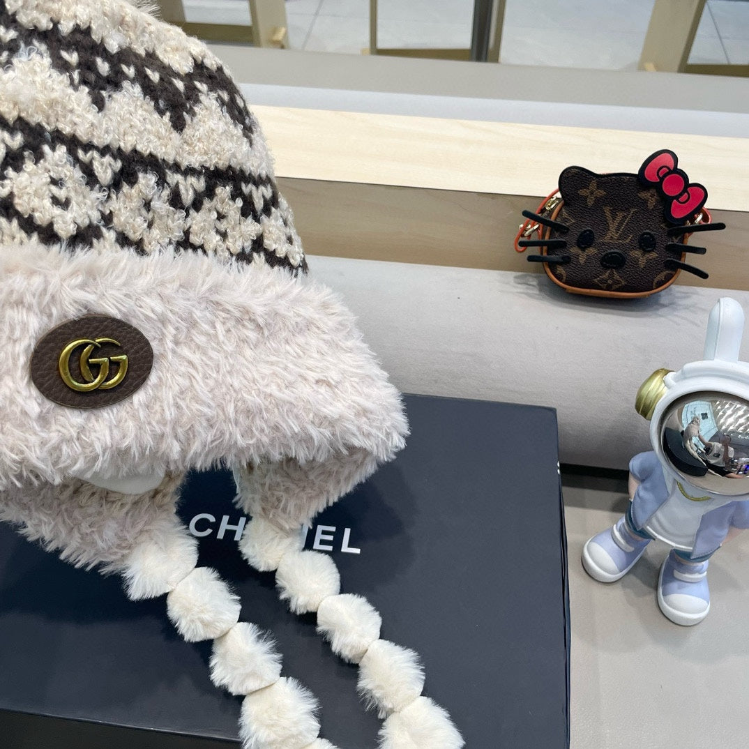 BEANIE HAT IN COLORFUL WOOL 400961