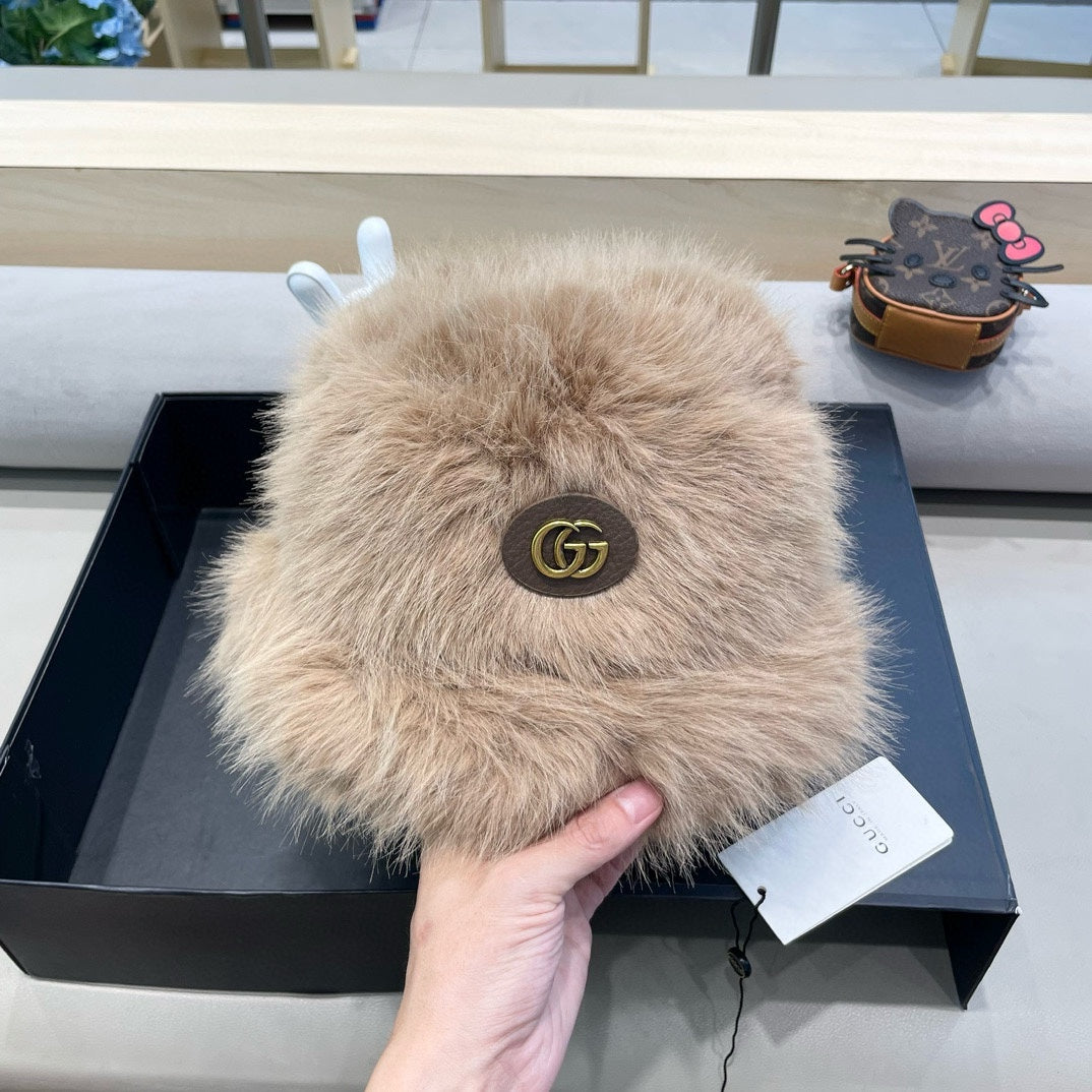 BUCKET HAT IN CAMEL BEIGE FOX FUR 404751