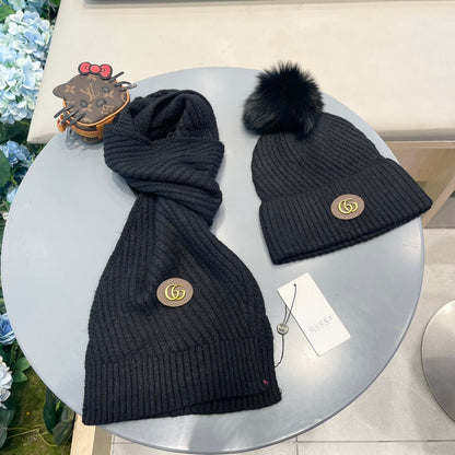 SET SCARF AND HAT IN BLACK WOOL 414779