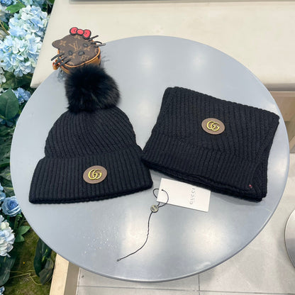 SET SCARF AND HAT IN BLACK WOOL 414779