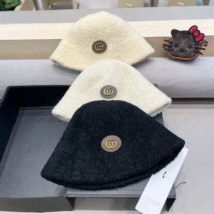 BUCKET HAT WHITE CREAM 418096