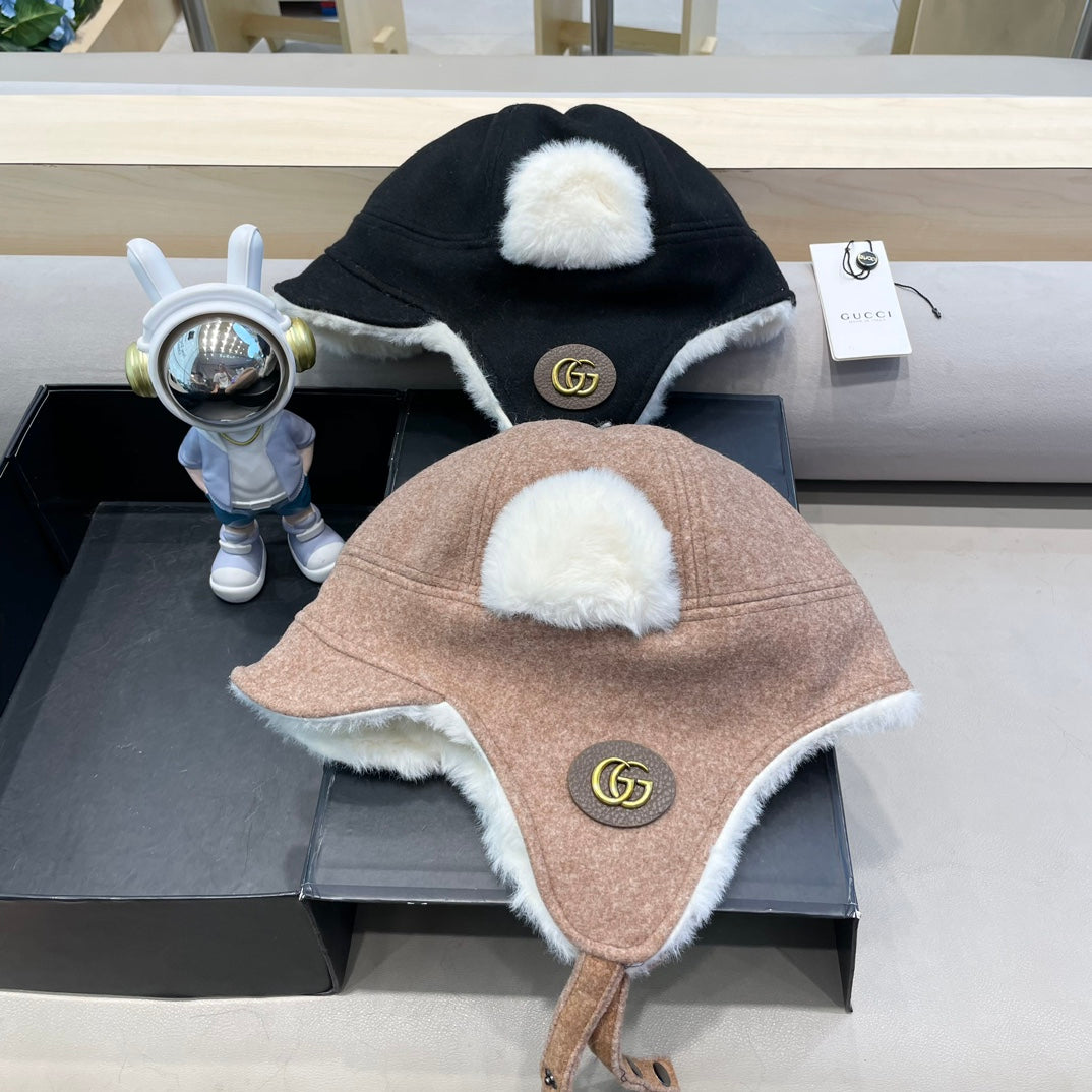 TRAPPER HAT IN BLACK SUEDE AND FLEECE 417777