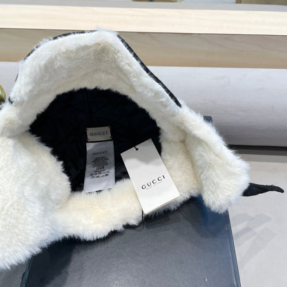 TRAPPER HAT IN BLACK SUEDE AND FLEECE 417777