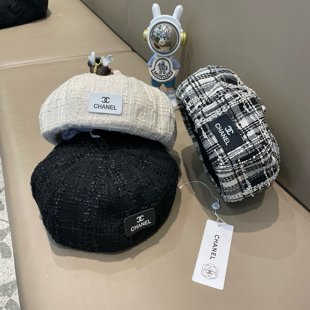 BERET HAT IN BLACK MIX WHITE WOOL TWEED 422552