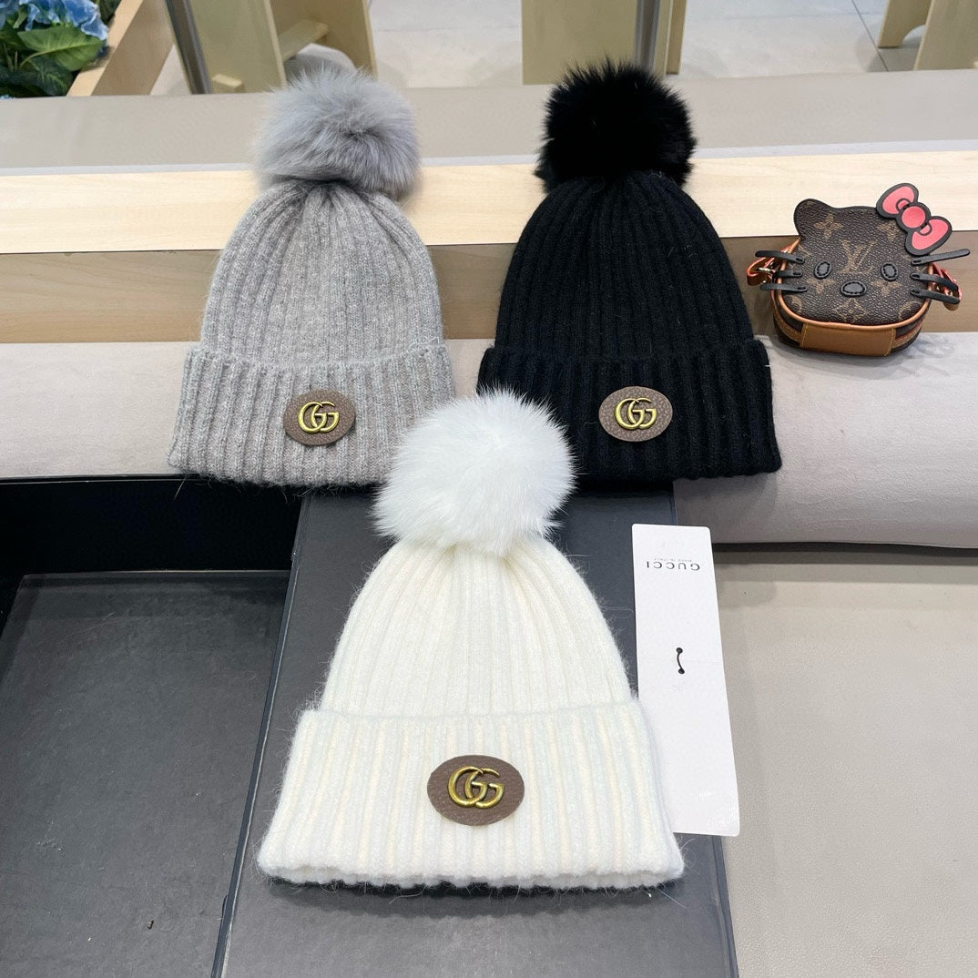 BEANIE HAT IN LIGHT GRAY WOOL 422455