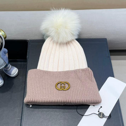 BEANIE HAT IN LIGHT BROWN MIX WHITE WOOL AND FOX FUR 422502
