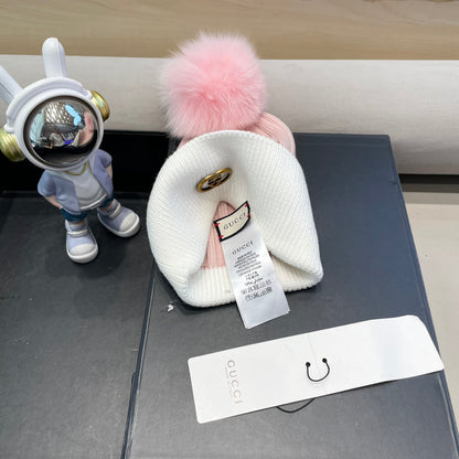 BEANIE HAT IN LIGHT PINK MIX WHITE WOOL AND FOX FUR 422503