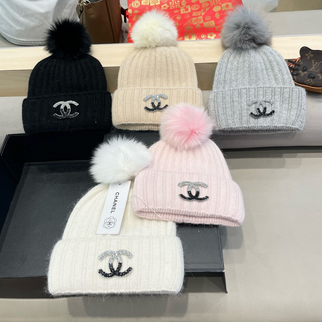 BEANIE HAT IN CLOUD GRAY WOOL 426235