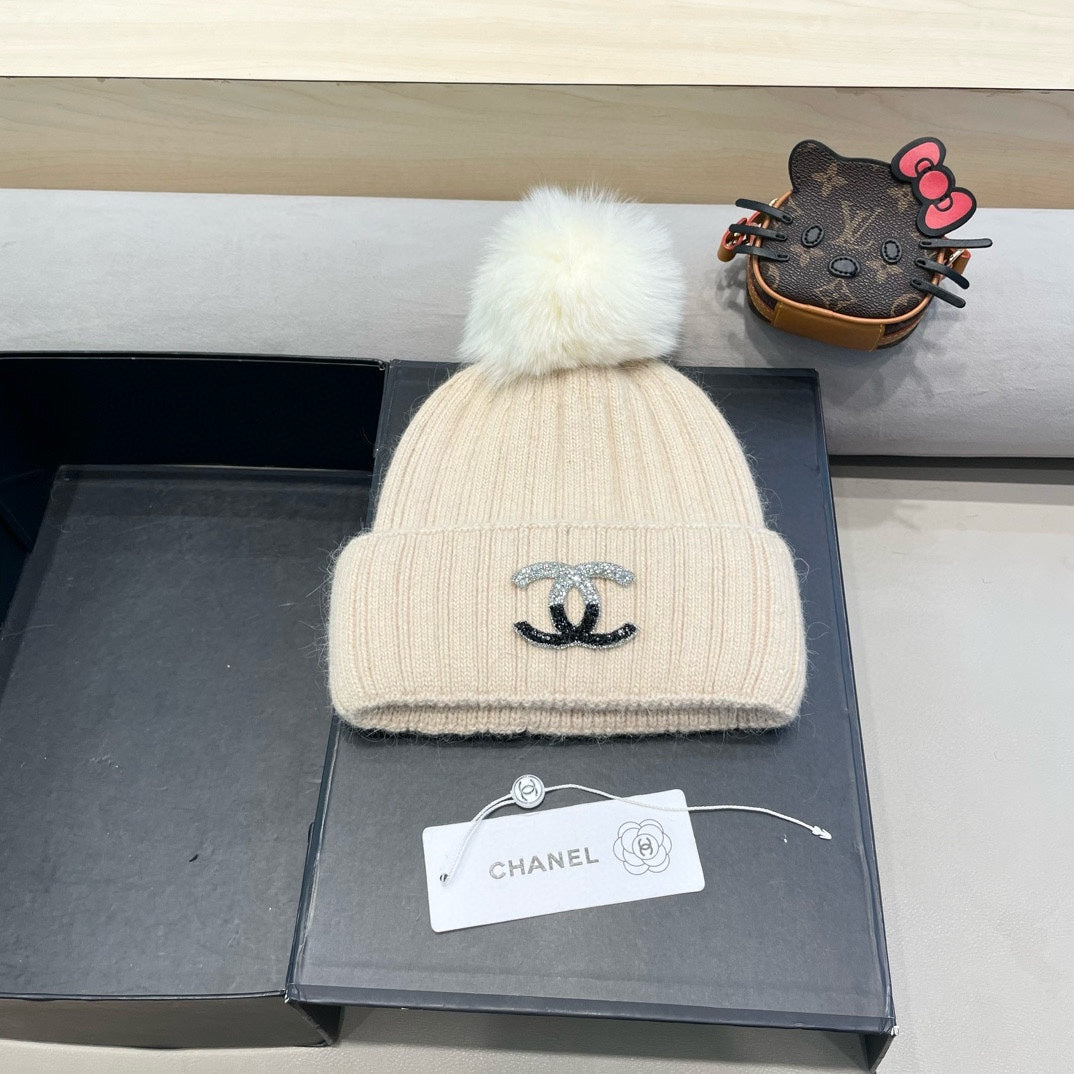 BEANIE HAT IN BISQUE BEIGE WOOL 426236