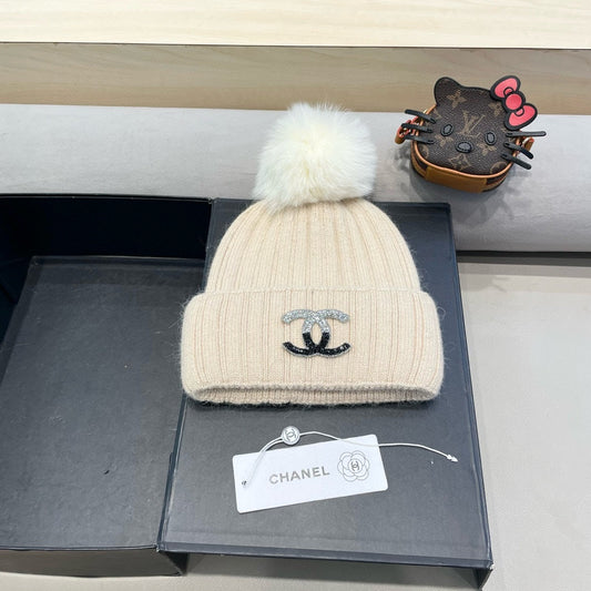 BEANIE HAT IN BISQUE BEIGE WOOL 426236