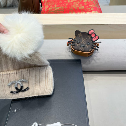 BEANIE HAT IN BISQUE BEIGE WOOL 426236