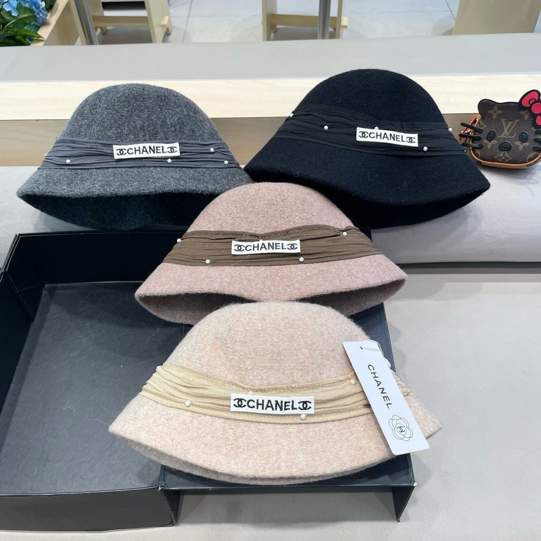 BUCKET HAT IN BISQUE BEIGE WOOL BLEND 426246