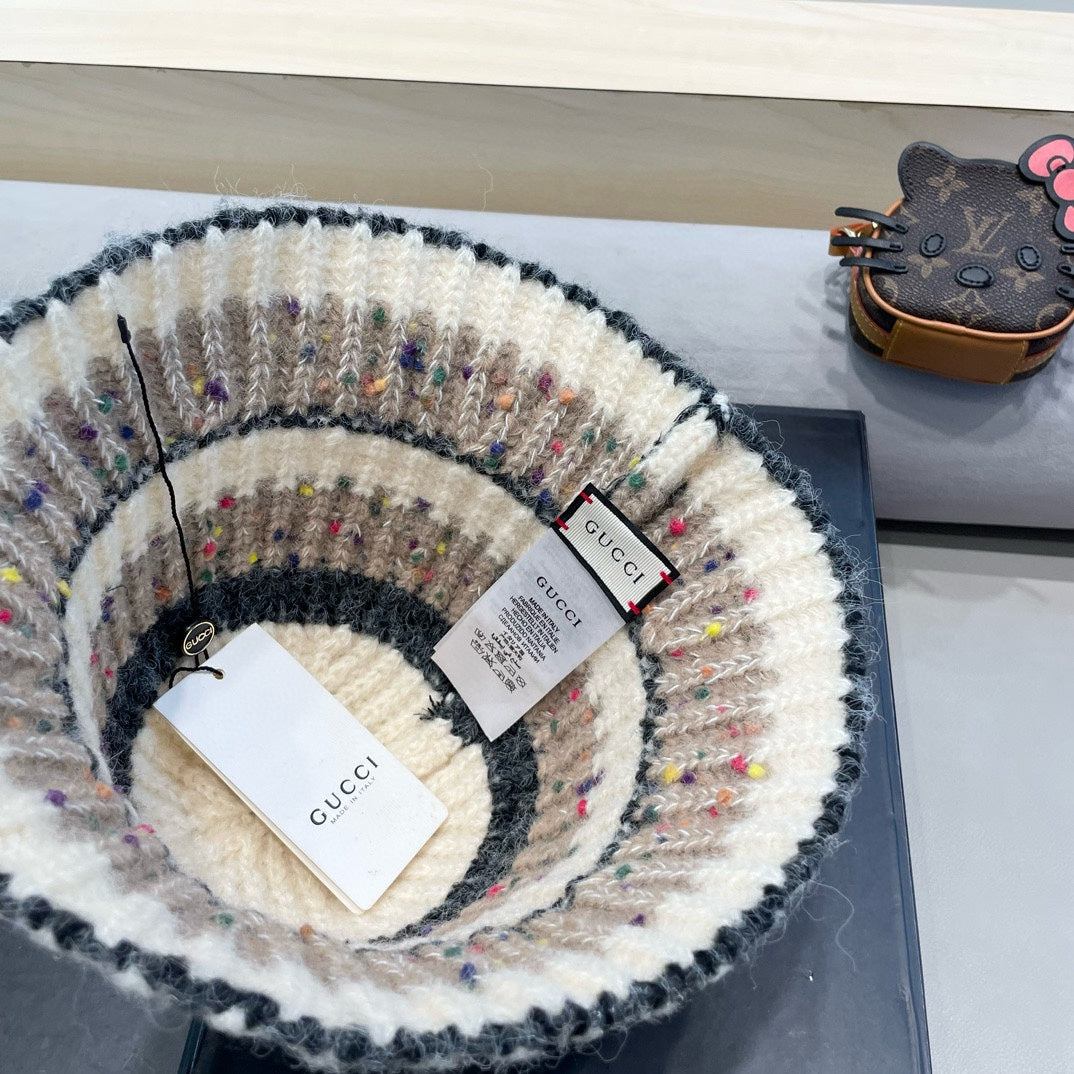 STRIPED KNITTED BUCKET HAT COLORFUL 428101