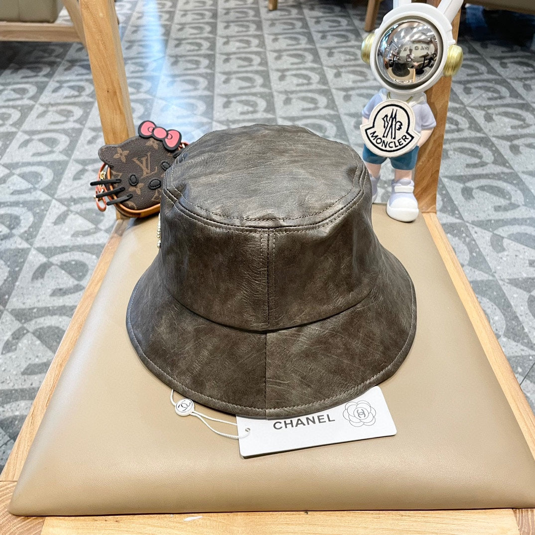 BUCKET HAT IN WOOD BROWN CALFSKIN 431731