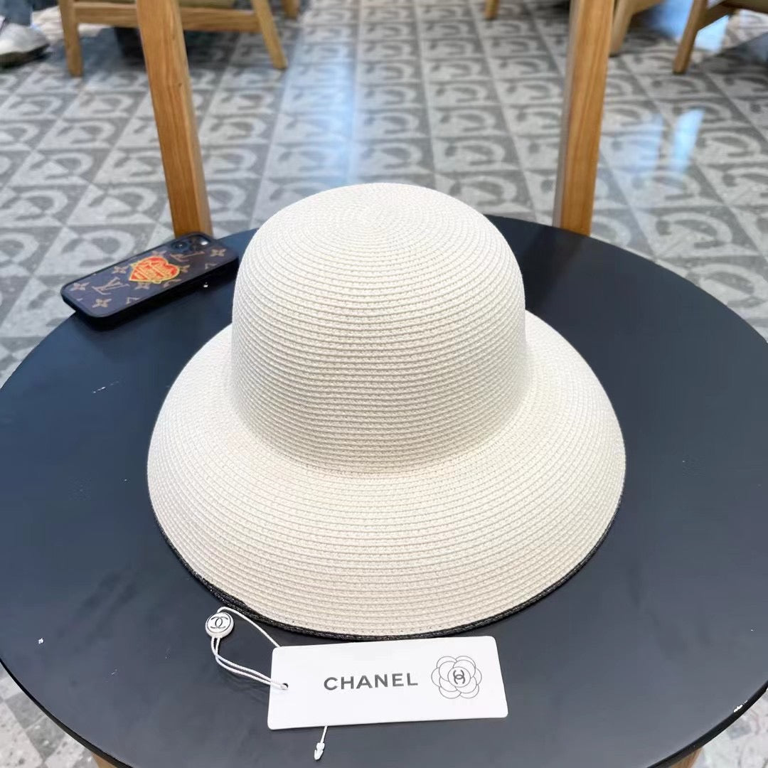 STRAW CLOCHE HAT WHITE 672755